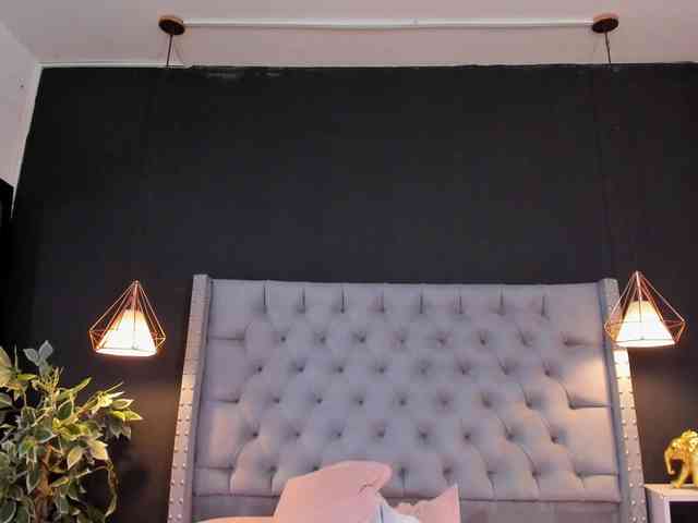 AlexaMora webcam