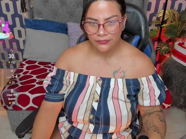  Jadde-Shine chat room