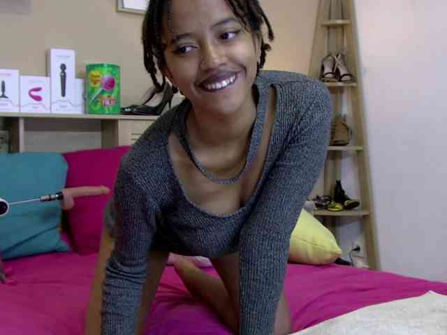 GaelleLaFrenchy webcam