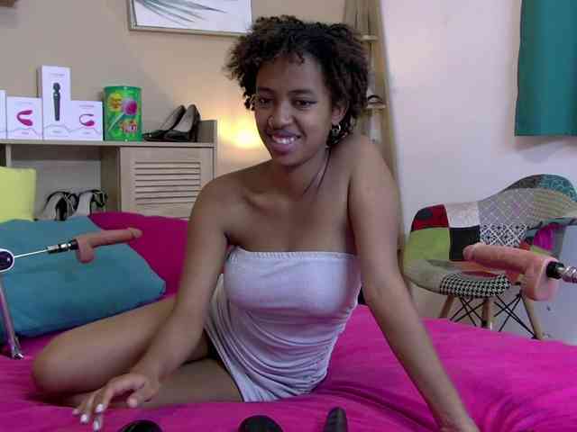 GaelleLaFrenchy webcam