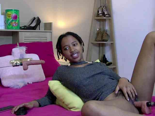 GaelleLaFrenchy webcam