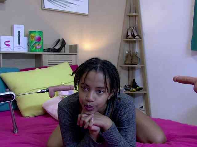 GaelleLaFrenchy webcam