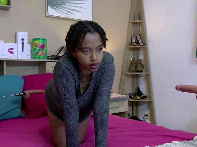 GaelleLaFrenchy webcam
