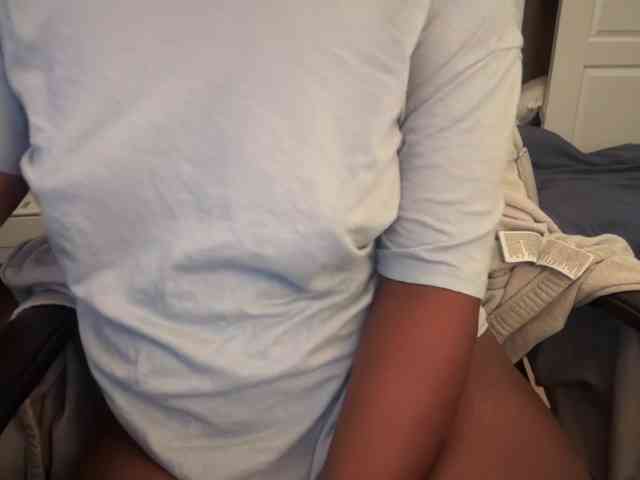 Mocha-Queen690 webcam