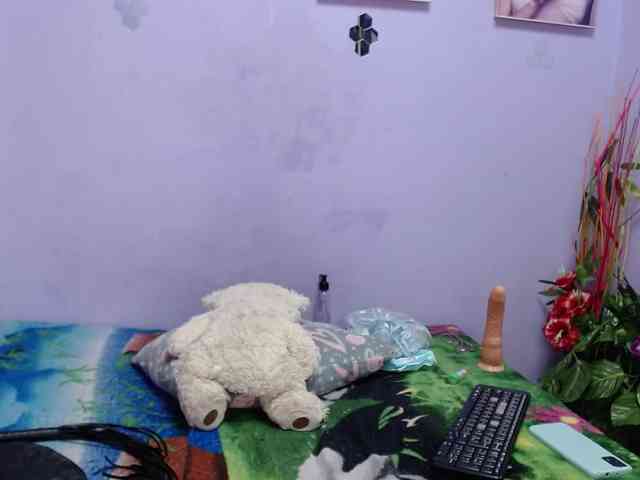 kyliemoan webcam