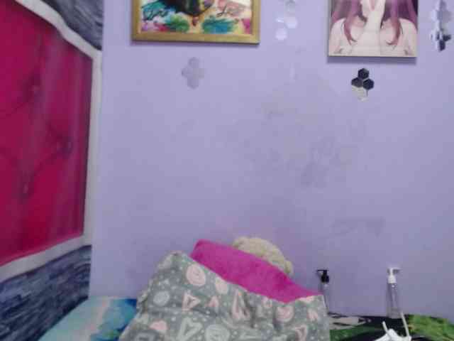kyliemoan webcam