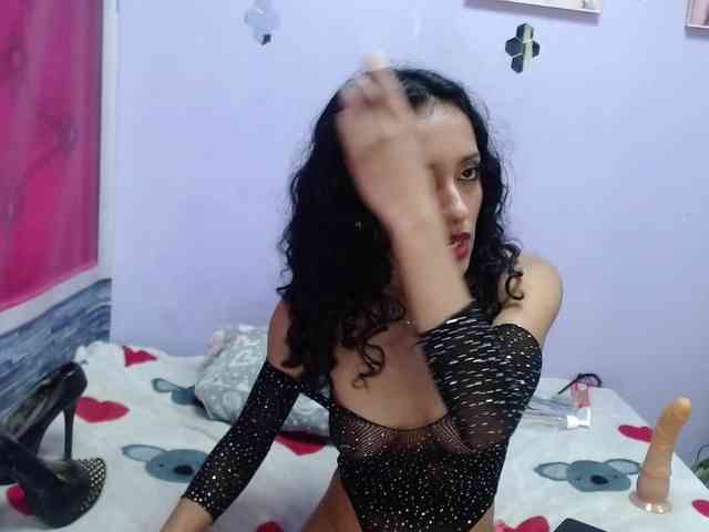 kyliemoan webcam