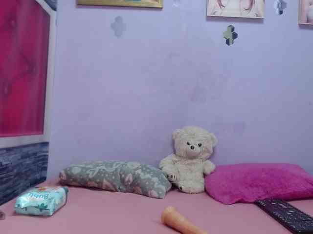 kyliemoan webcam