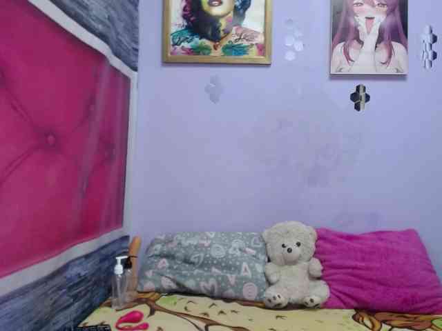 kyliemoan webcam