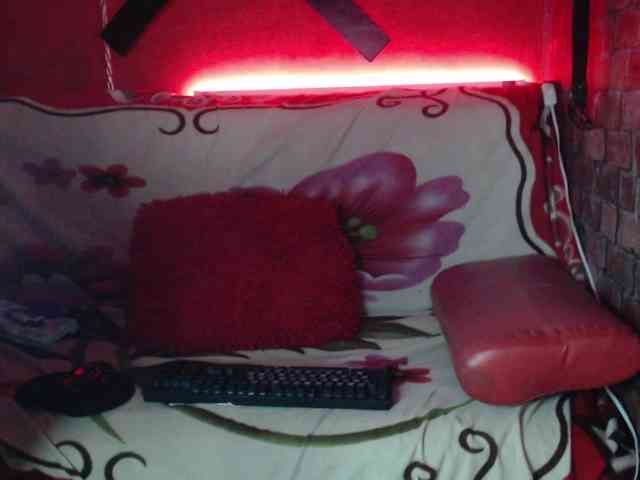 kyliemoan webcam
