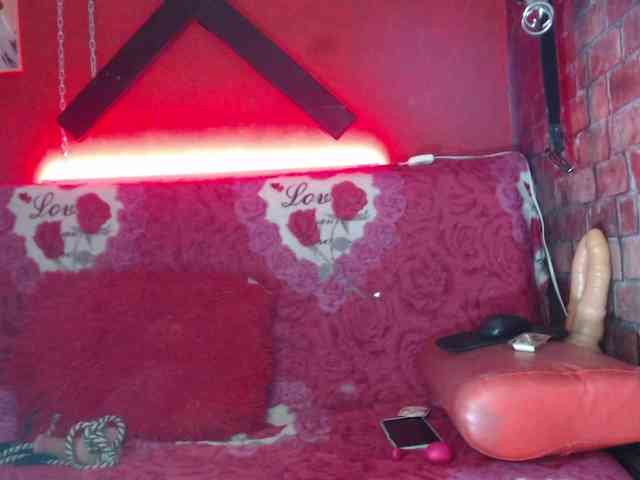 kyliemoan webcam