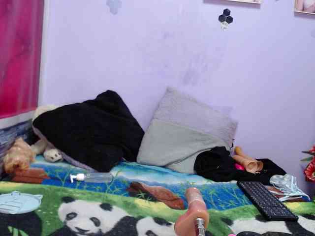 kyliemoan webcam