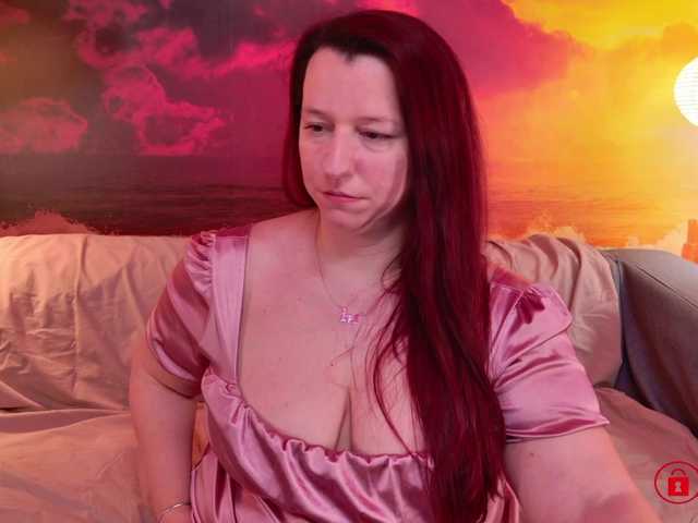 boobyiana's BongaCams show and profile