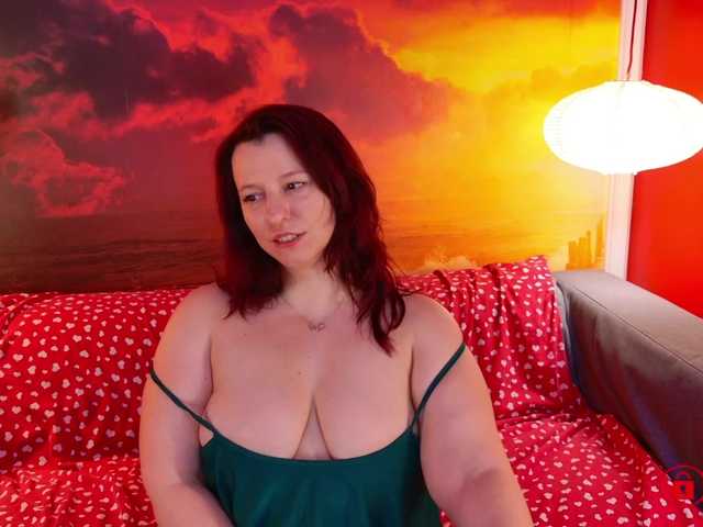 boobyiana's BongaCams show and profile