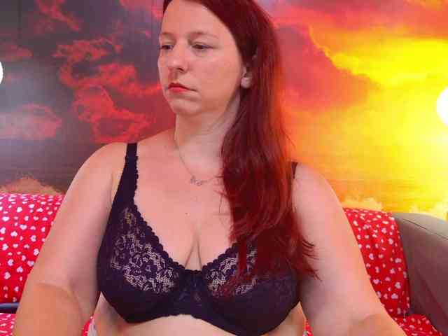 BoobyIANA webcam