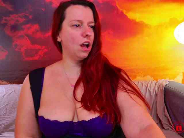 BoobyIANA webcam