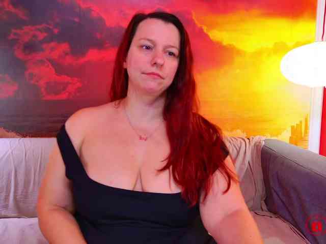 BoobyIANA webcam