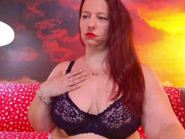 BoobyIANA webcam