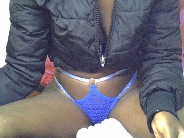 Peach24's BongaCams show and profile