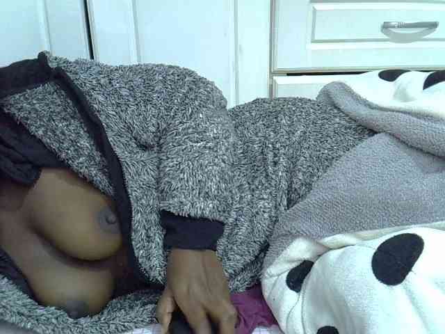 Peach24's webcam live show