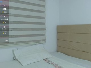 AlanaBale Porn Show