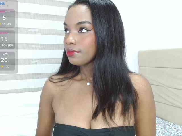 AlanaBale Live Webcam on BongaCams