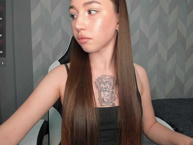  Mia-small44 chat room