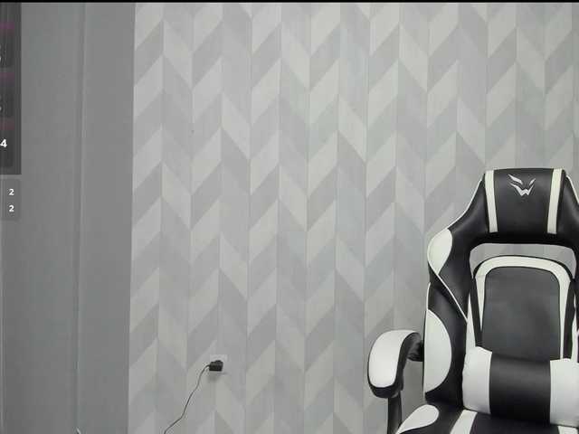 Mia-small44 chat room