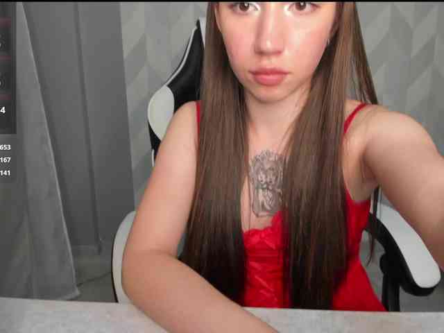 Mia-small44 webcam