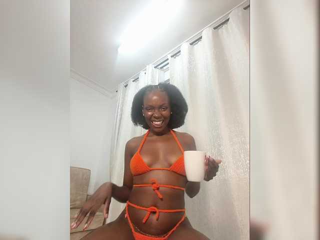 Petiteebony's BongaCams show and profile