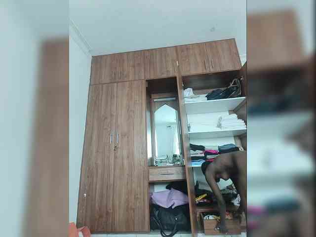 Petiteebony webcam