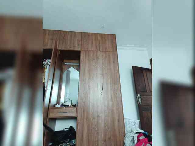 Petiteebony webcam