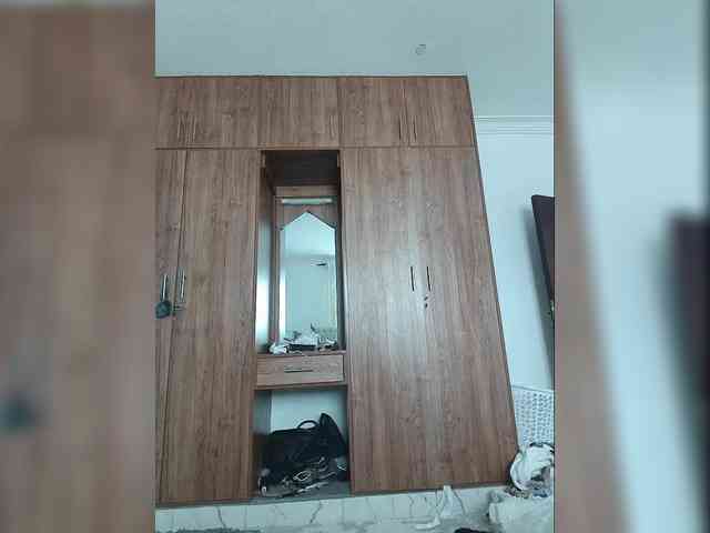 Petiteebony webcam