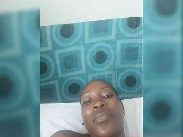 Petiteebony webcam