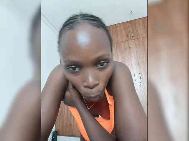 Petiteebony webcam
