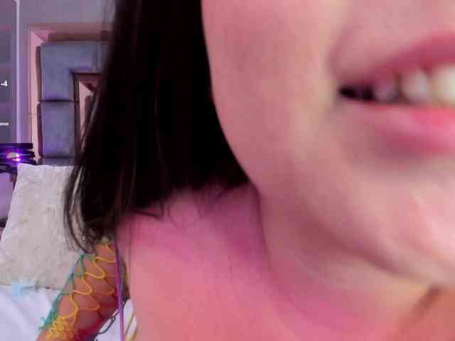 BriannaJones webcam