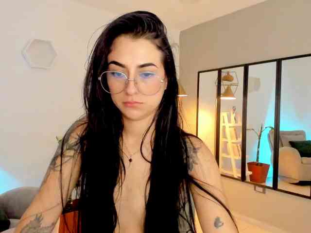 Laurabiel1 webcam