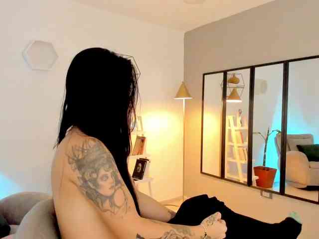 Laurabiel1 webcam