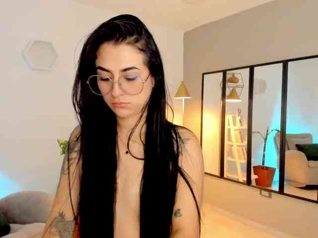Laurabiel1 webcam
