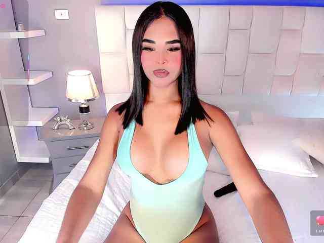 HottSalomee Live Webcam on BongaCams
