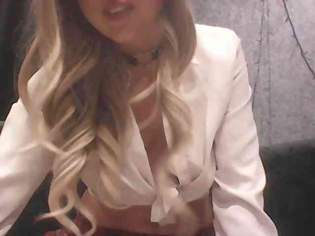 -Tasha webcam