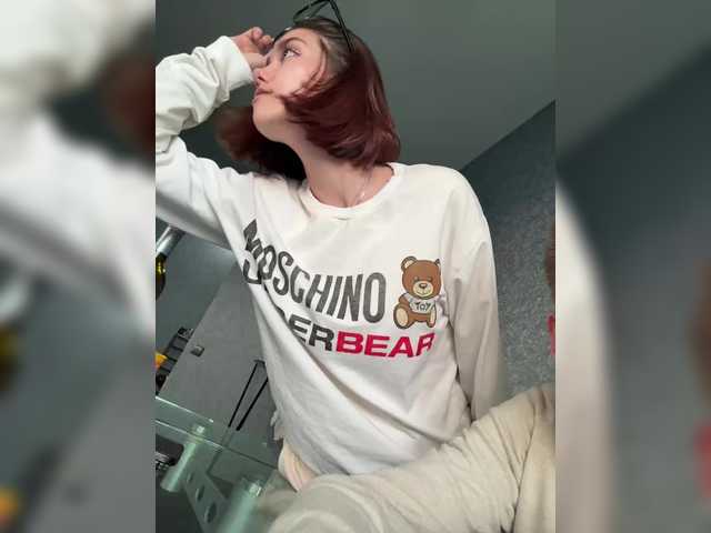  Snejablond chat room
