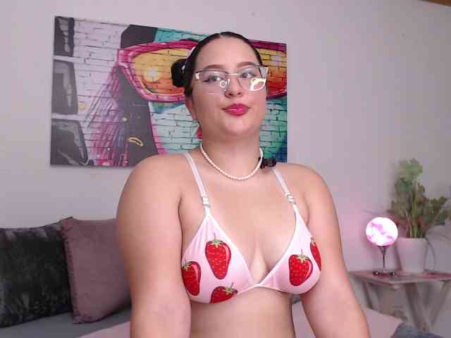 emilyclark webcam