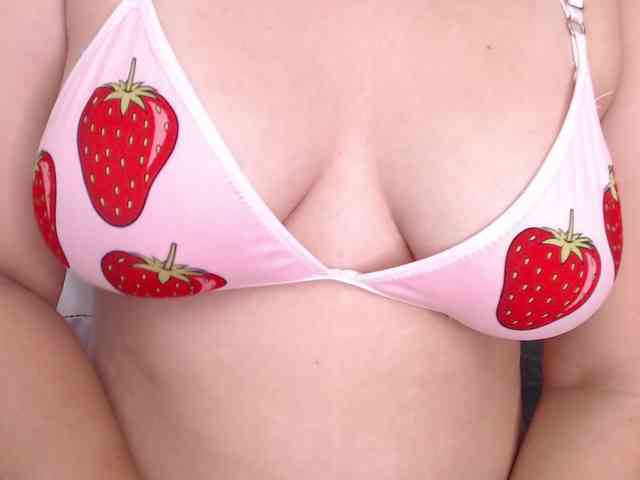emilyclark webcam
