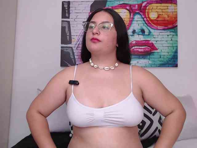 emilyclark webcam