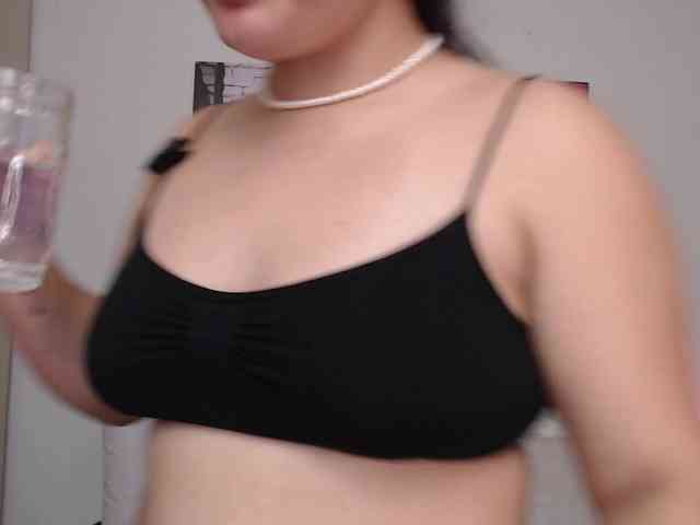emilyclark webcam