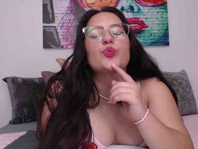 emilyclark webcam
