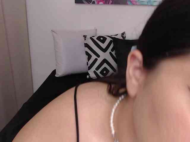emilyclark webcam