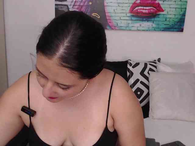 emilyclark webcam