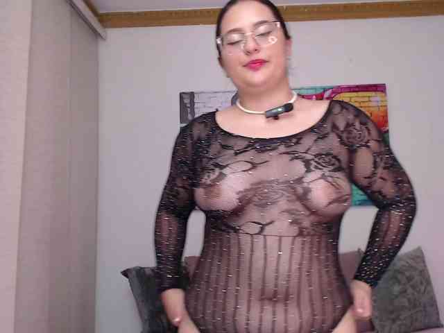 emilyclark webcam